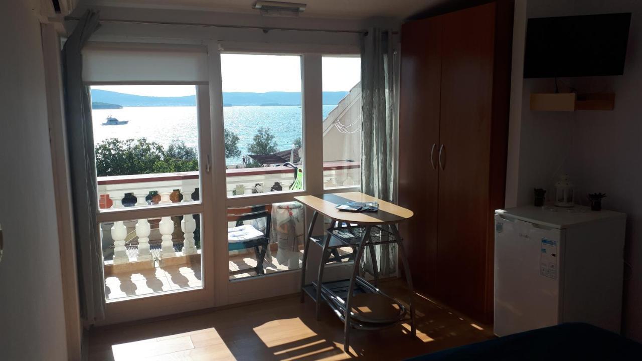 Sobe Rolo Uz More Hotel Biograd Na Moru Exterior foto